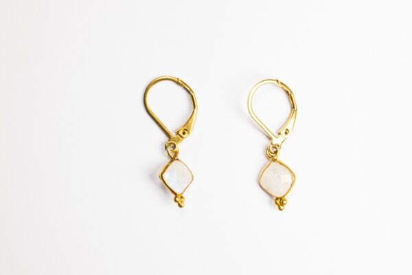 boucles d'oreilles Mademoiselle Pierre de Lune