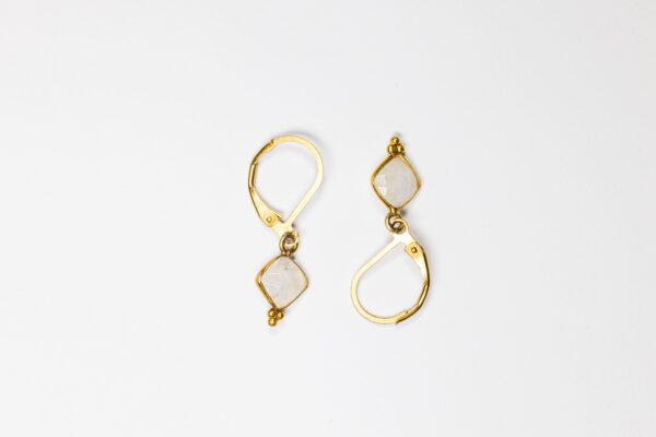 boucles d'oreilles Mademoiselle Pierre de Lune